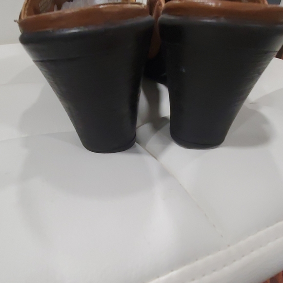 Clark's tan leather bendables clogs slipon mules size 10 - Picture 4 of 12